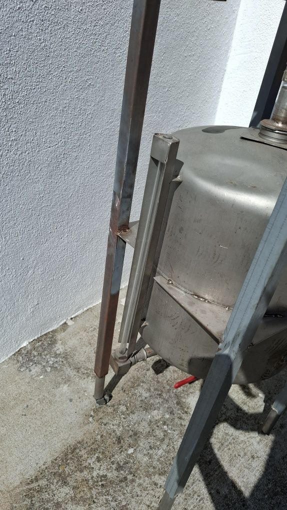Sistema para converter óleo alimentar em bio diesel