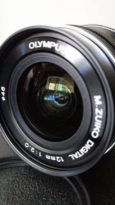 Olympus M.Zuiko Digital 12mm f/2.0 (Limited Edition)