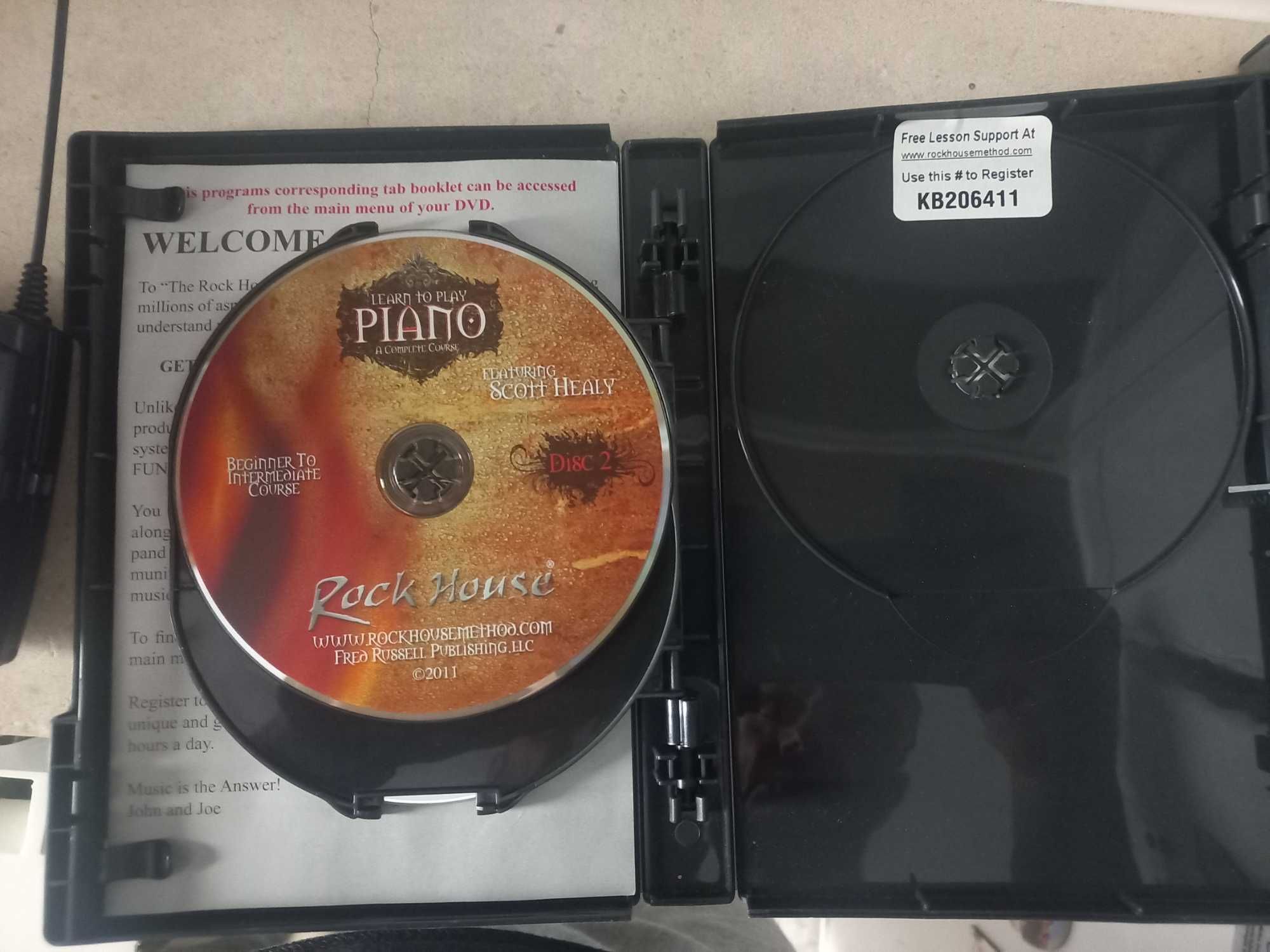 DVD Learn to Play Piano - A Complete Course NOVO