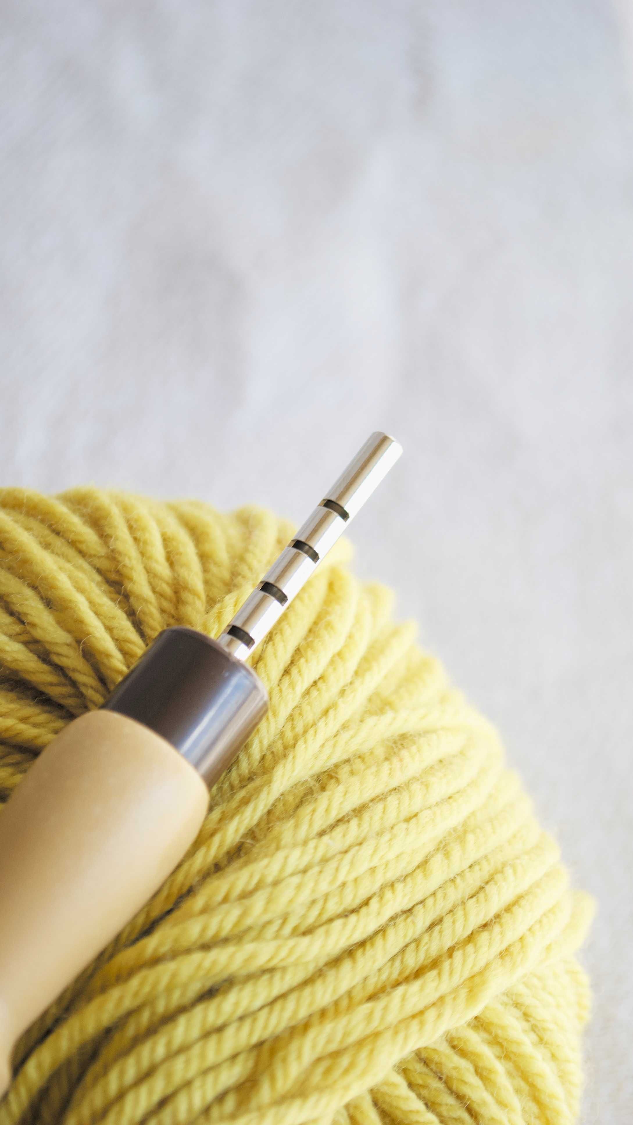 Голка для килимової вишивки Lavor punch needle 4 мм, португальська