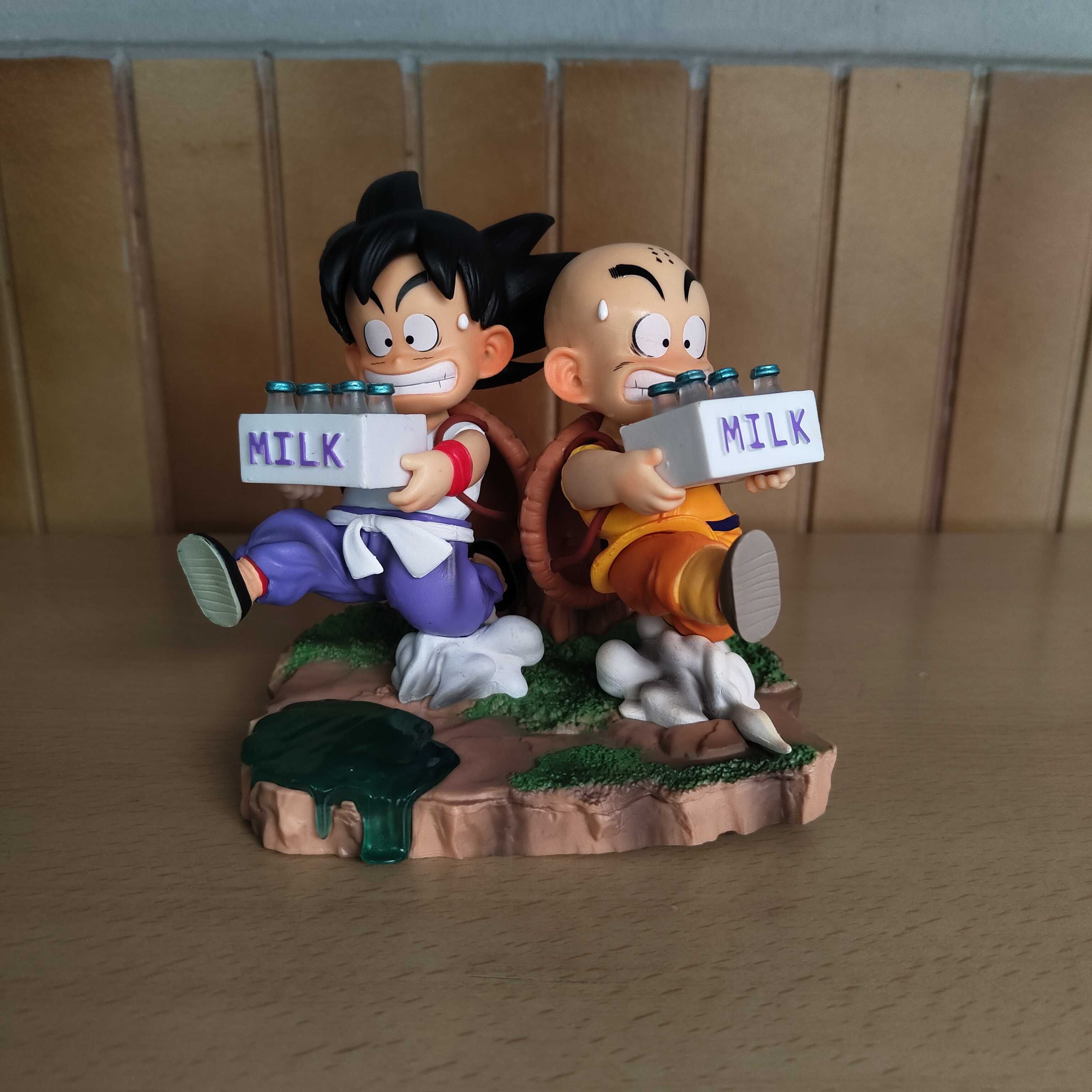 Boneco Figura Son Goku Krillin Milk Dragon Ball