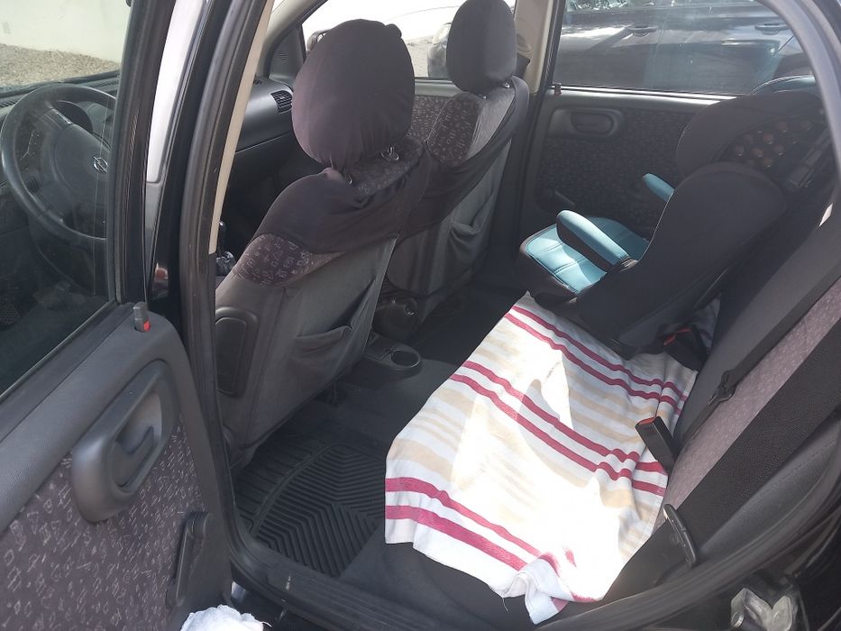 Exelente Opel Corsa 2002