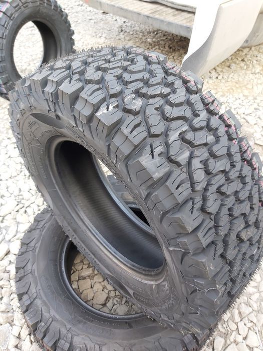 Opony Terenowe 265/65 R17  Wzór BF AT