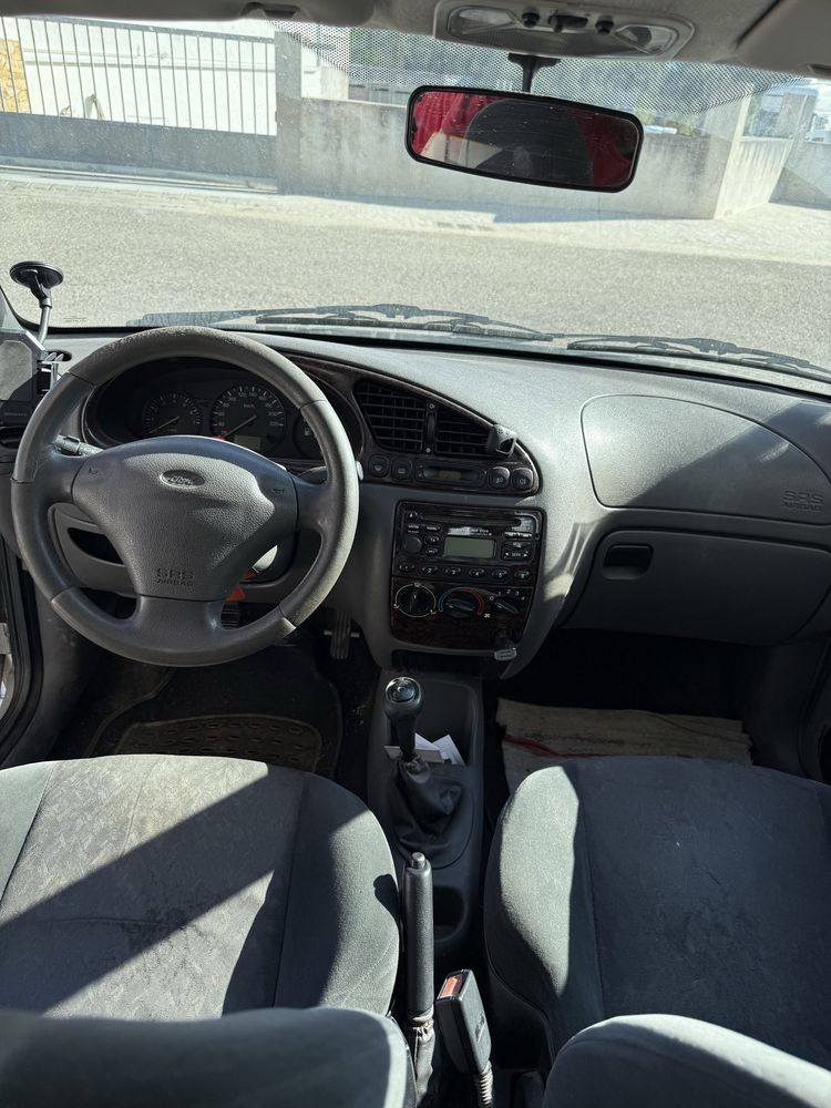 Ford fiesta inspencionado esse mês e revisonado