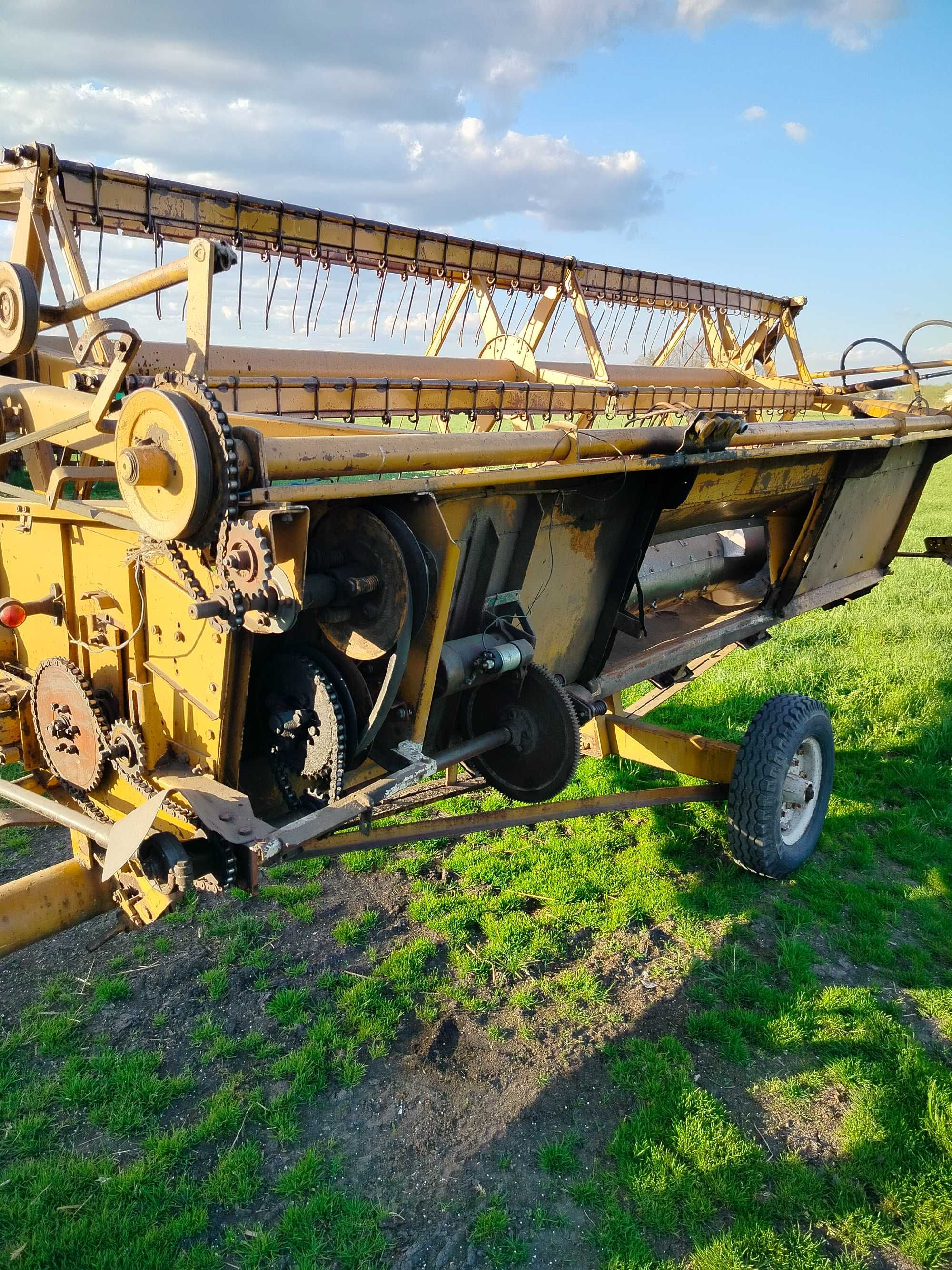 Sprzedam kombajn Bizon Rekord ZO58