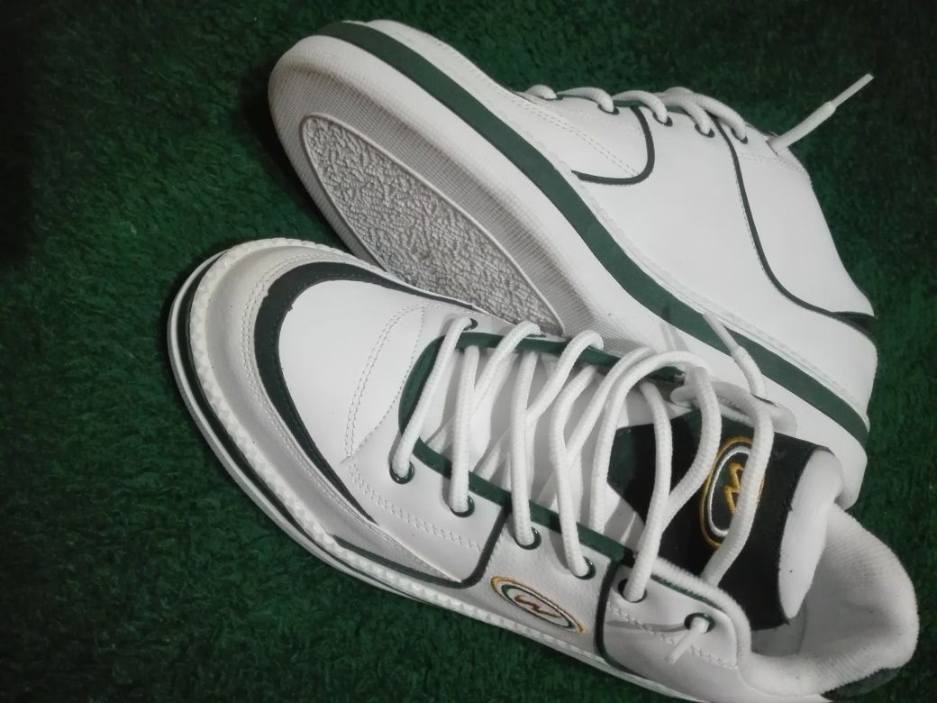 Sapatilhas novas branco e verde