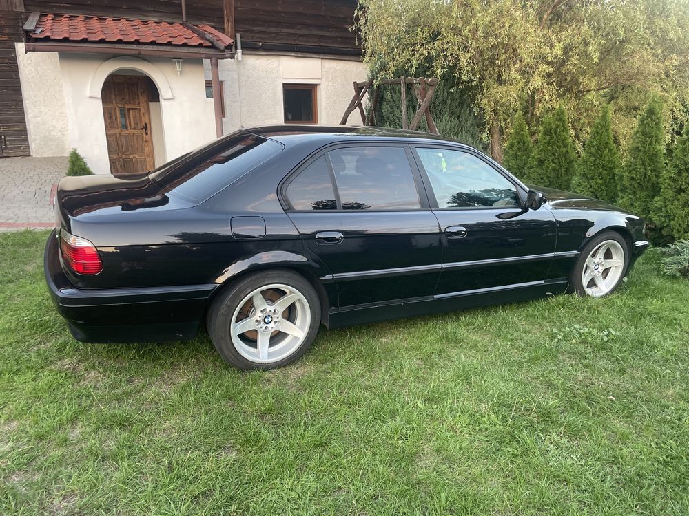 BMW 7 e38 5.4 V12 1999