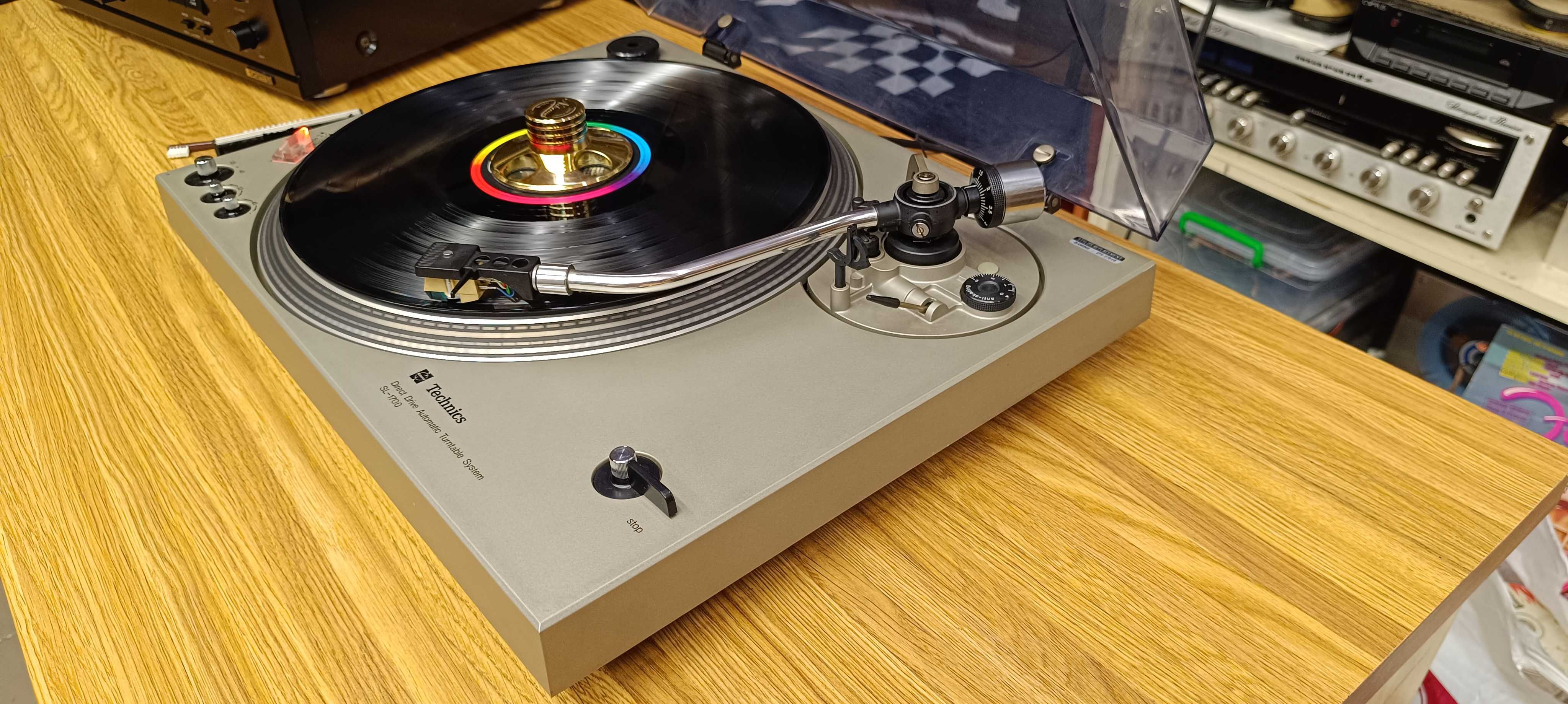 Вініловий програвач Technics SL-1700