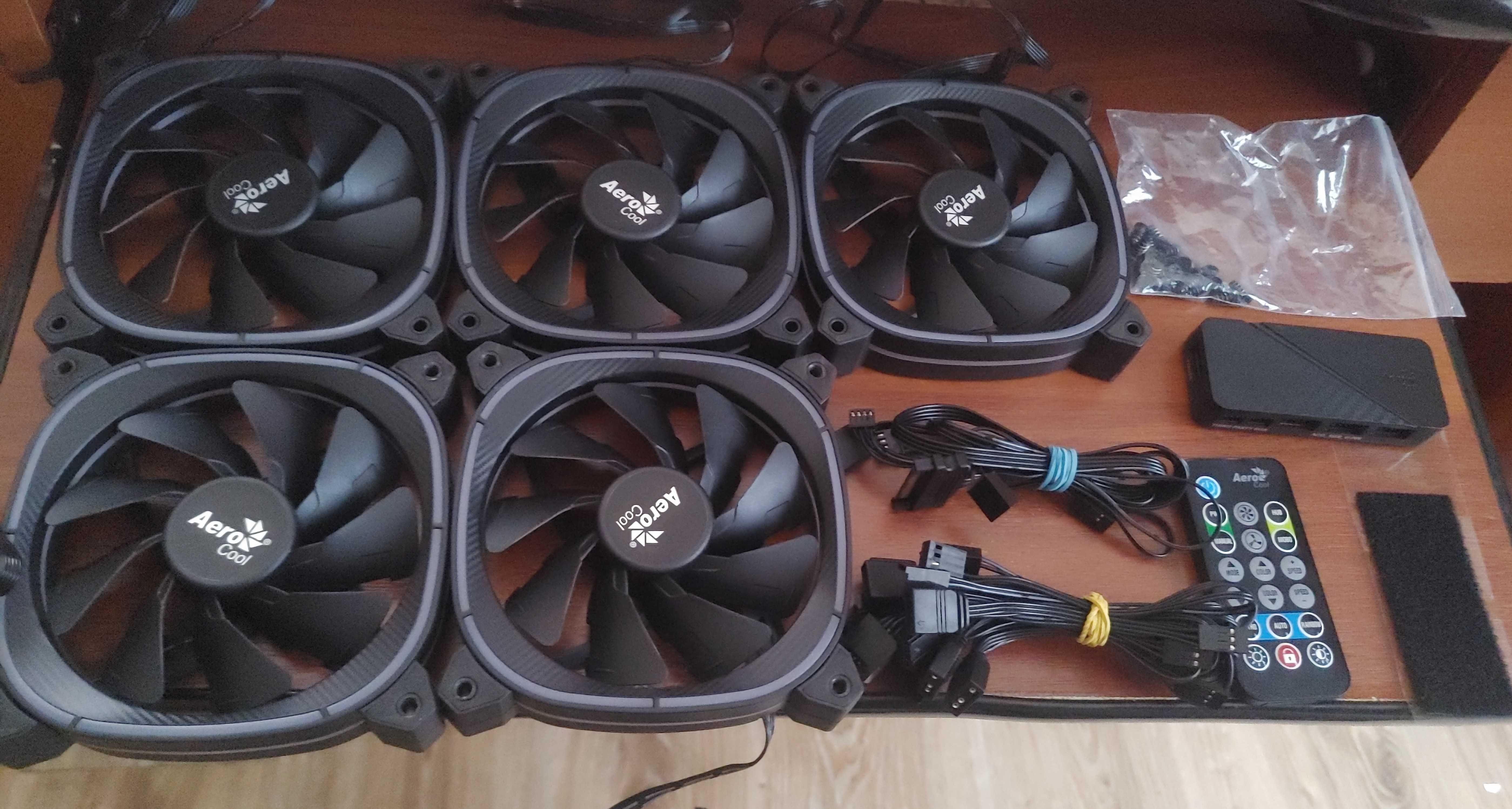 Вентилятори 120, AeroCool Astro 12 Black + Хаб Aerocool H66F