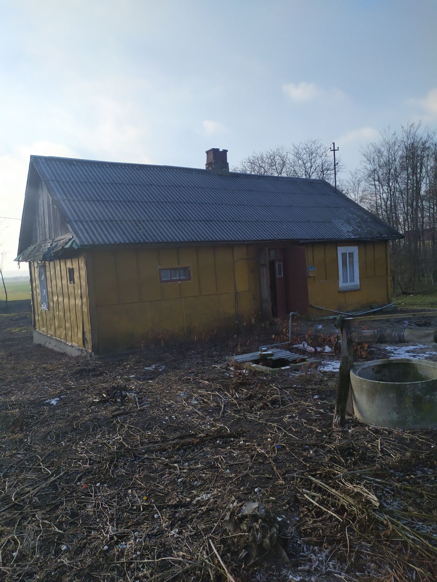 Dom drewniany  do remontu na działce 1200m²