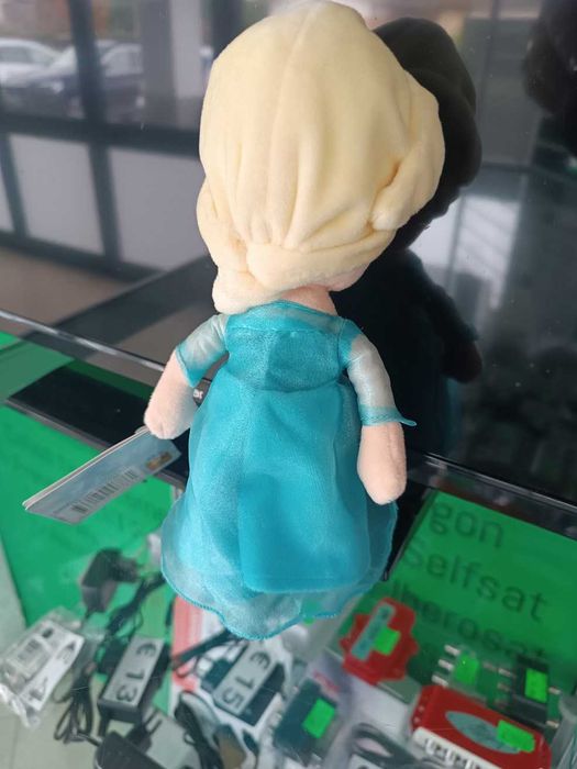 MEGA PREÇO:Peluche Elsa Frozen 20cm
