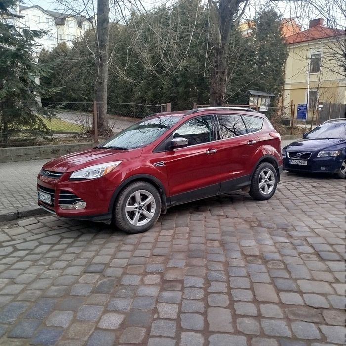 Продам Ford Escape