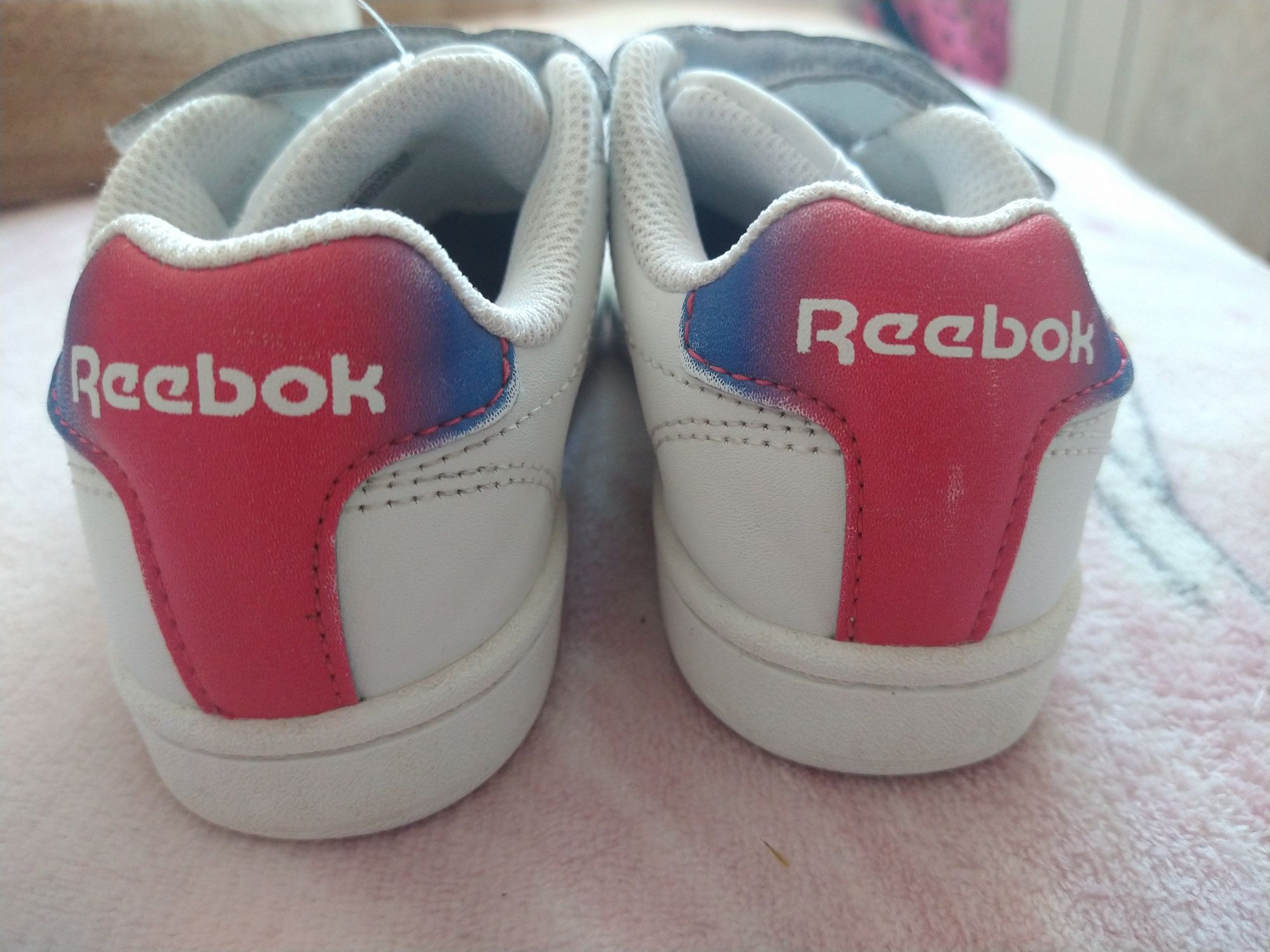 Buty Reebok 27,5 ( 17 cm) dziewczynka