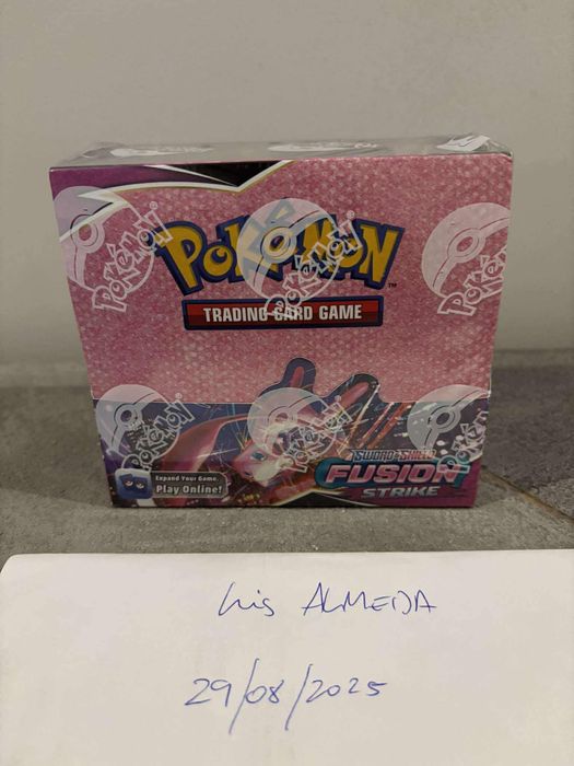 Fusion Strike Booster Box