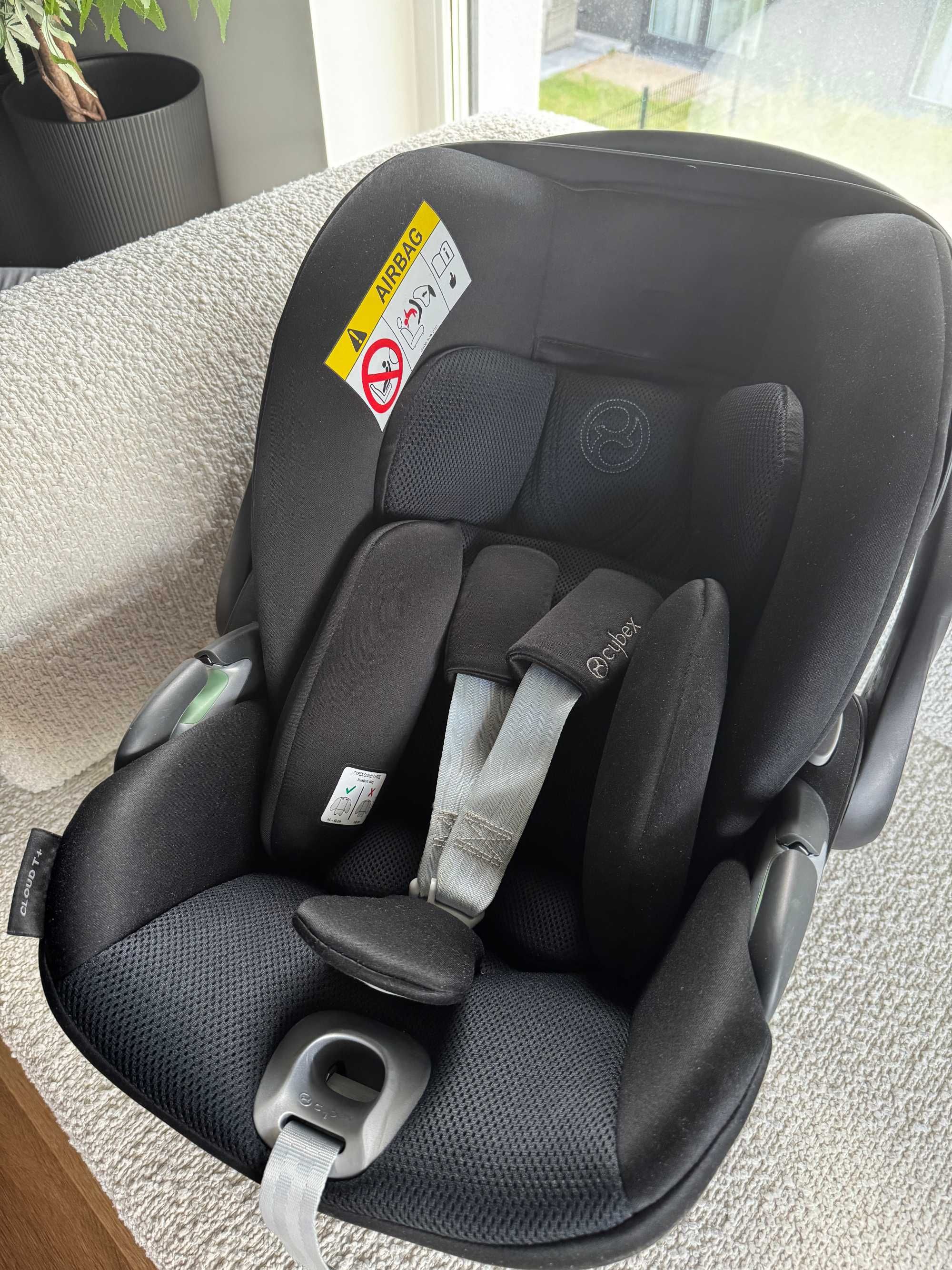 Cybex Cloud T i-size z bazą obrotową