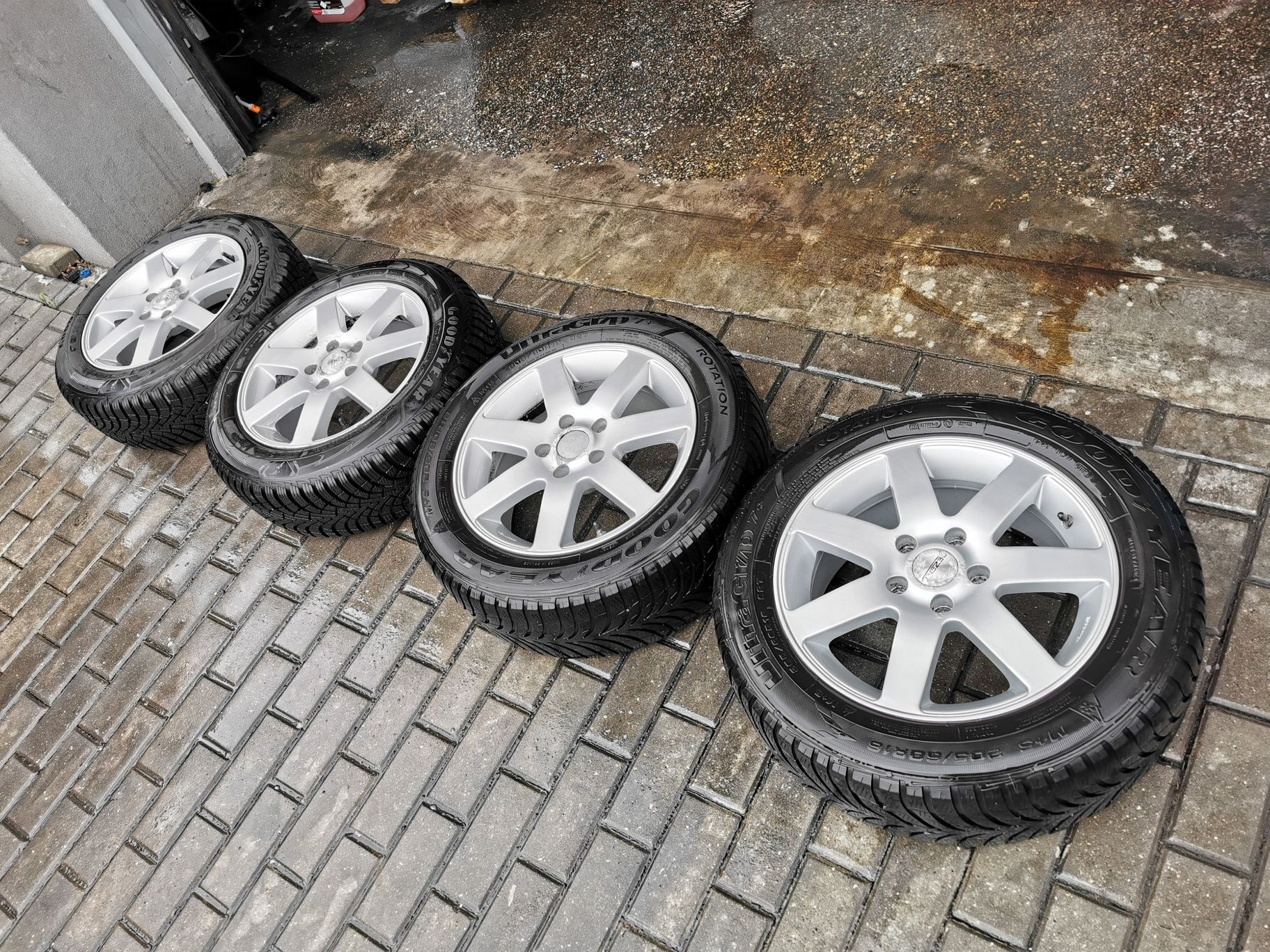 Koła Felgi Alufelgi 16" 7J Opony Zimowe AUDI A6 C6 5x112