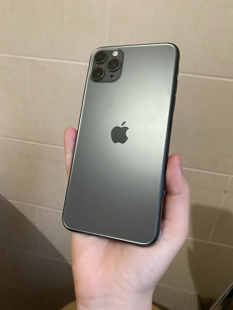 Продам Iphone 11 pro max 512