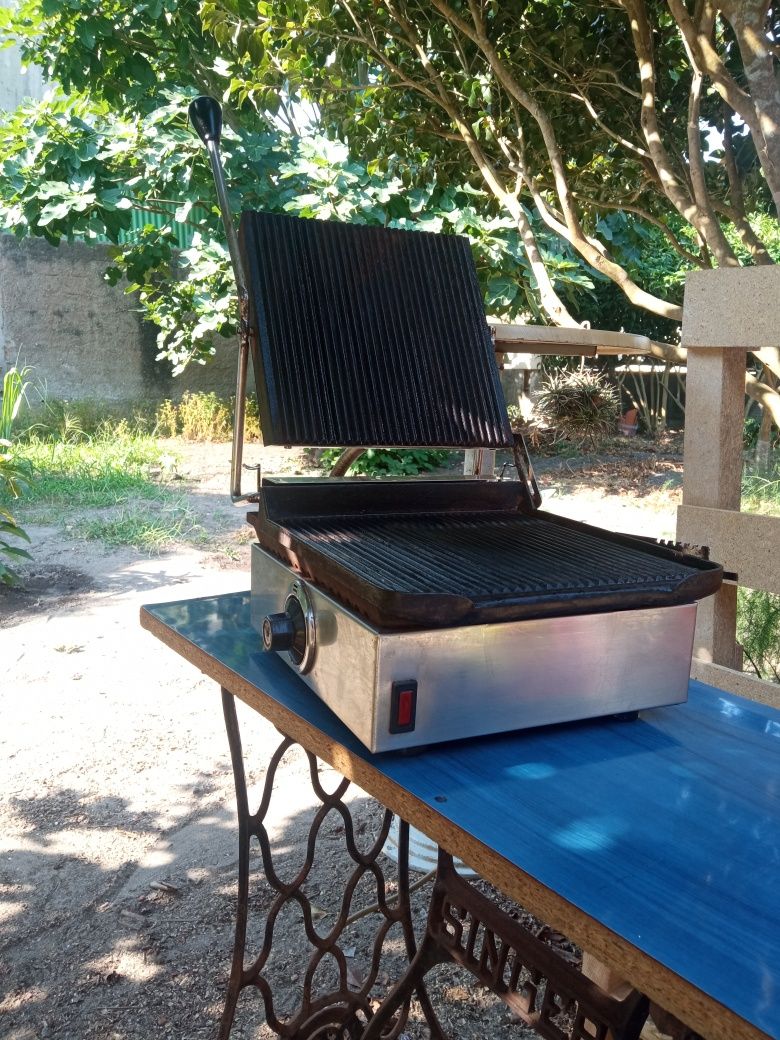 Tostadeira eléctrica