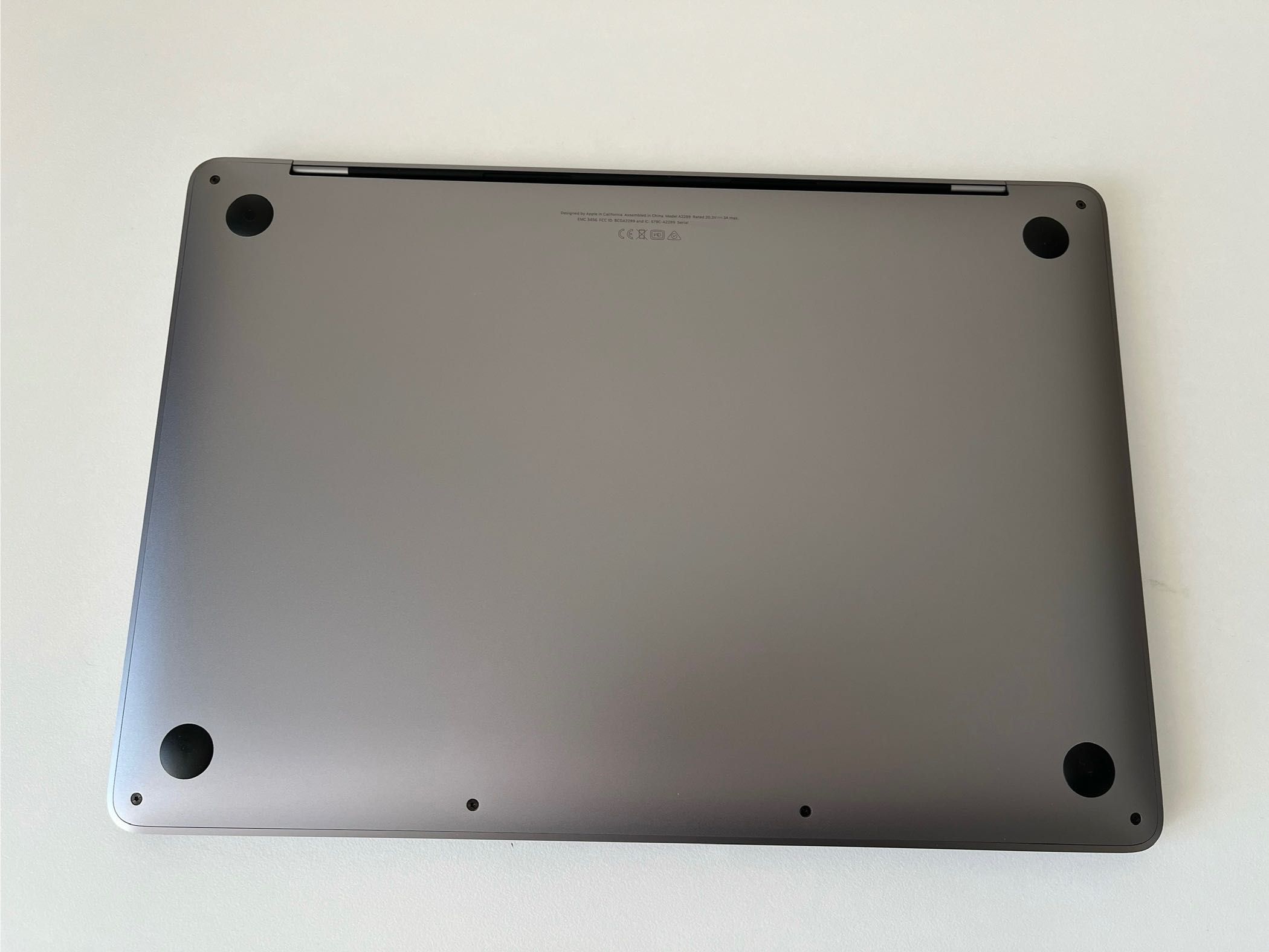 MacBook Pro 13" 2020 | Intel Core i5 | 8GB/256GB SSD