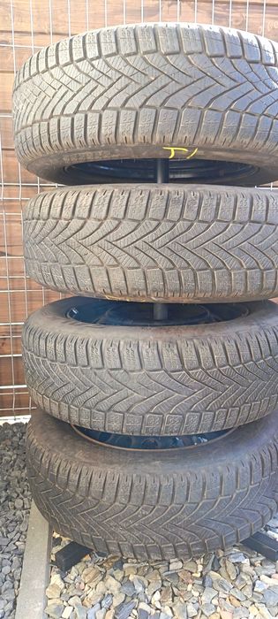 Zimówki jak nowe – FALKEN 205/60 R16 + felgi stalowe + czujniki TPMS