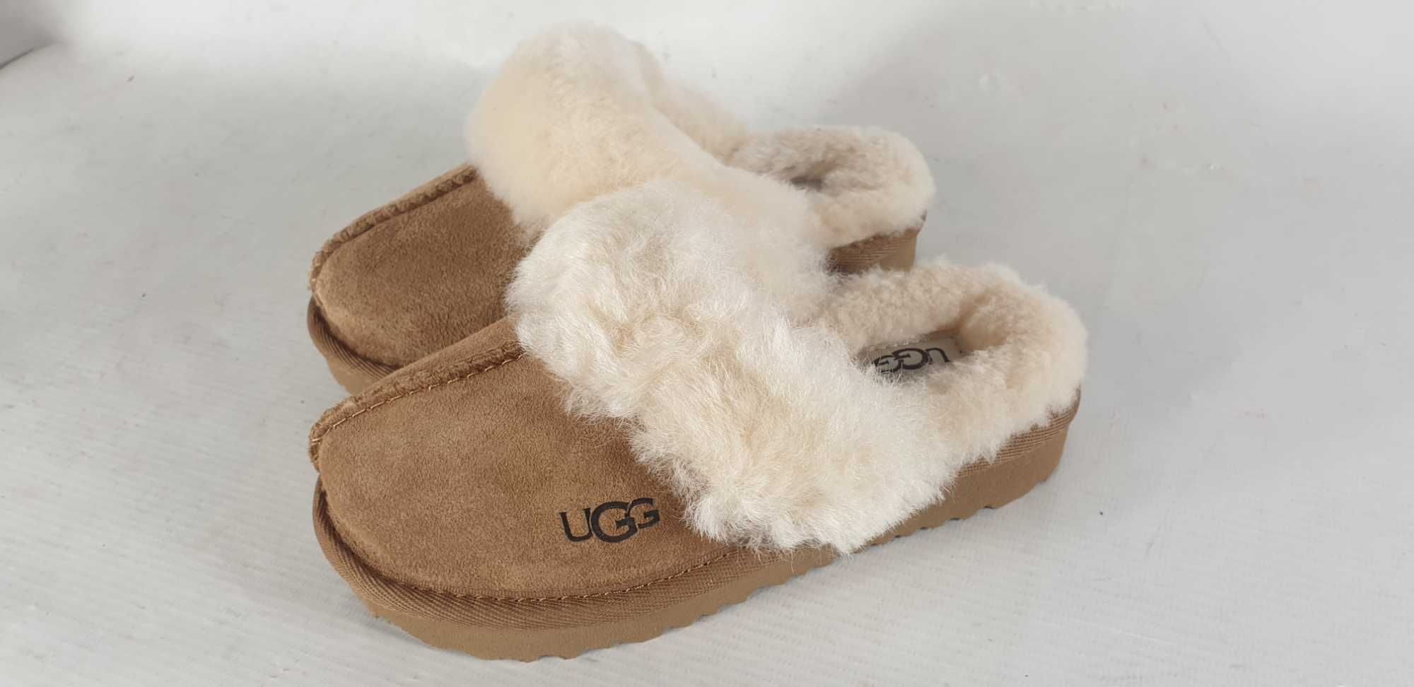 ugg ciepłe pantofle   dziecięce   rozmiar  27,5