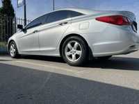 Машина Hyundai Sonata топ версия, люк, бензин, газ brs
