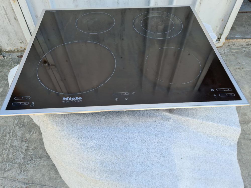 Індукційна поверхня Miele KM5920