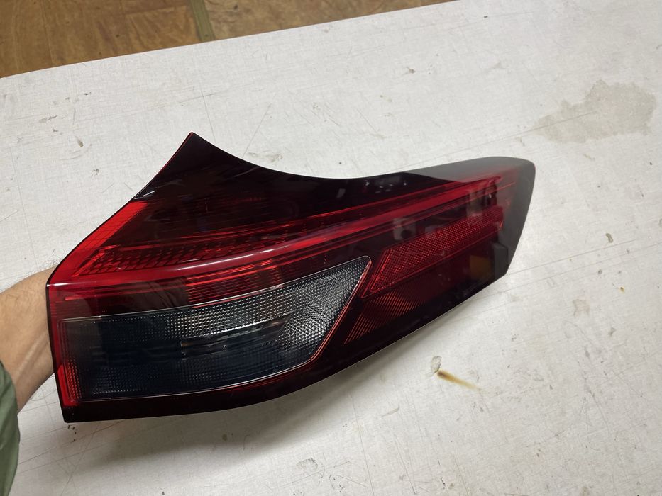 Фонарь задній правий Nissan Rogue t33