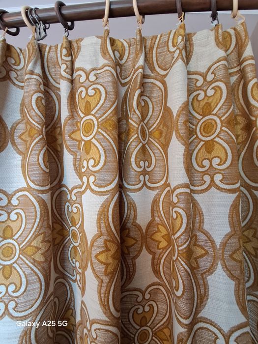 Штори  2шт. 137×245.