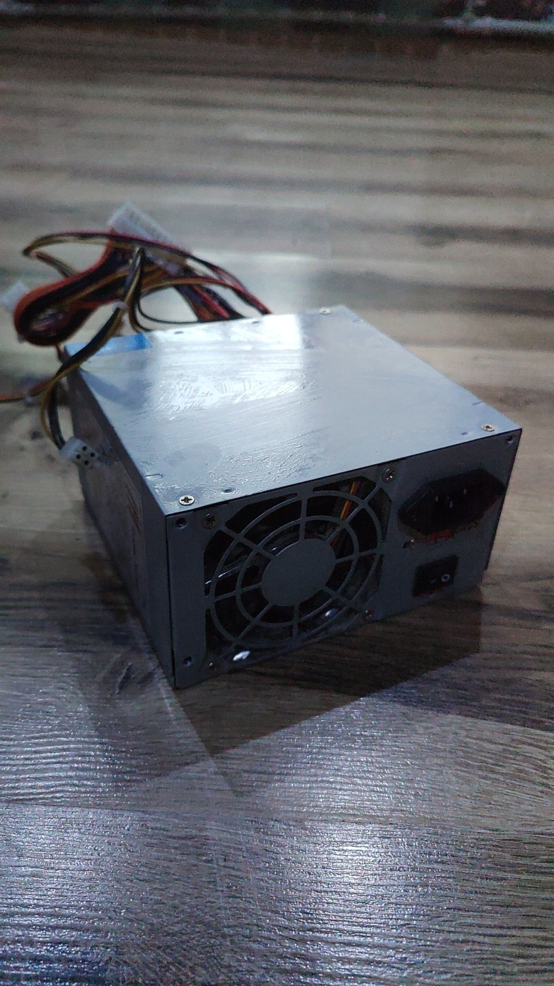 Блок живлення на 300 w
