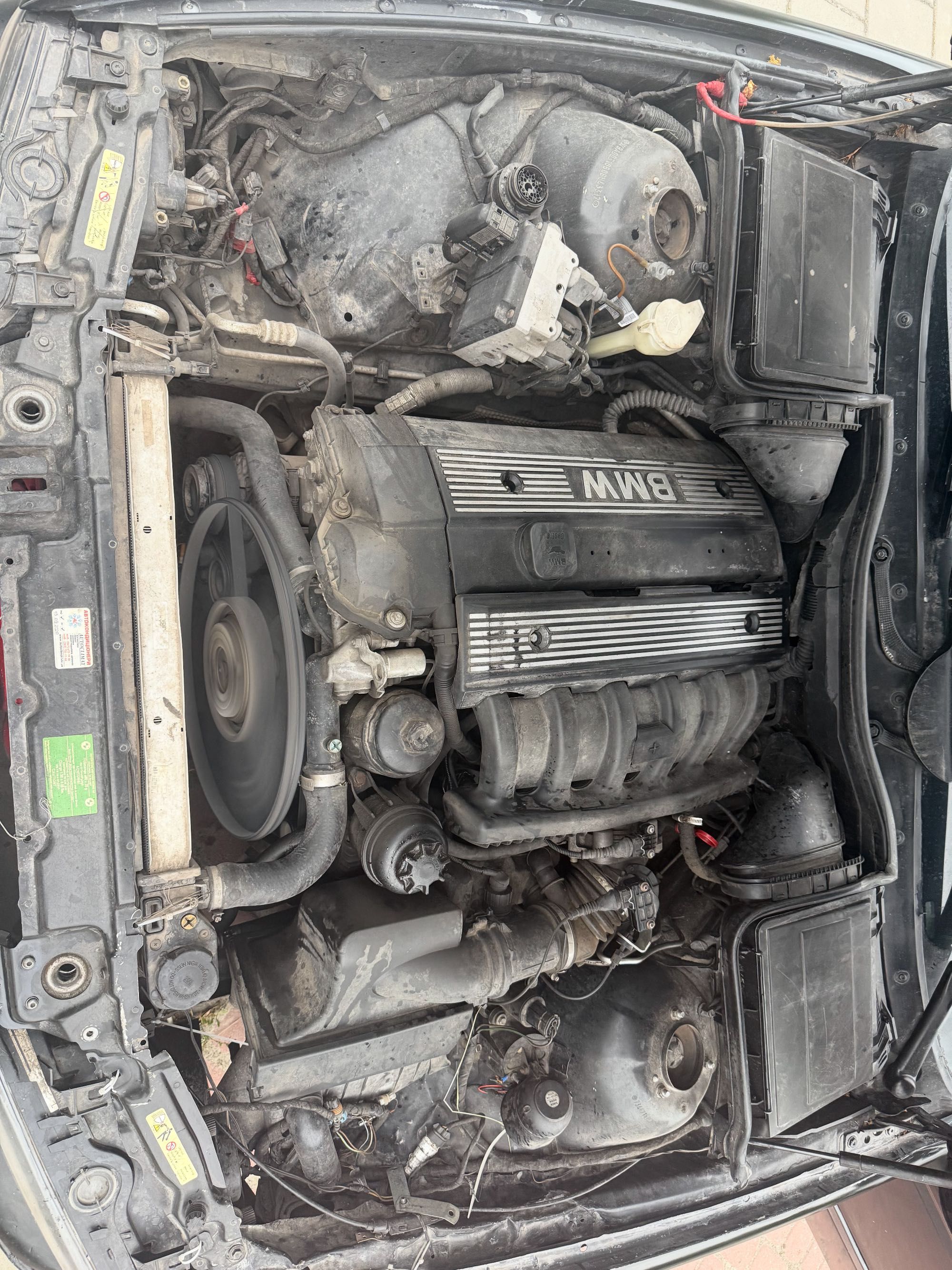 (Бмв)BMW E39 525 (БМВ 2,5)М52В25