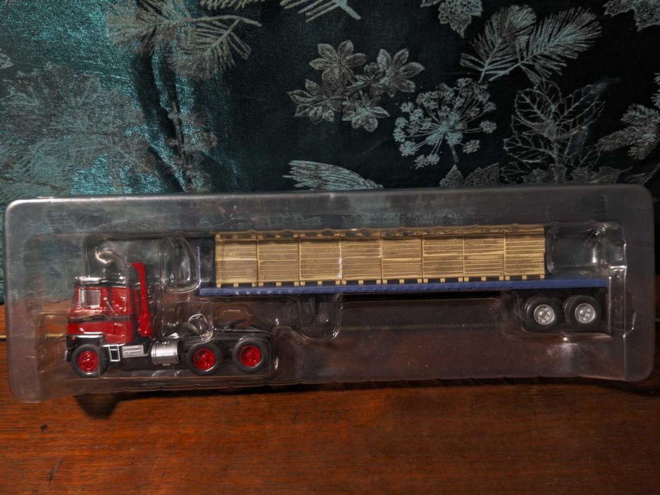 Масштабные модели Altaya Bernard 28, MACK F-700, 1/43