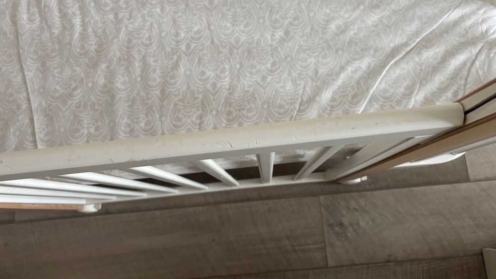 Дитяче ліжечко з маятниковим механізмом Міа Кузя