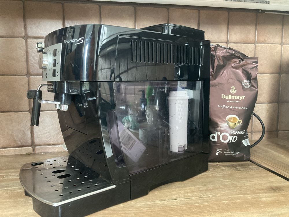 Ekspres ciśnieniowy DeLonghi Magnifica S