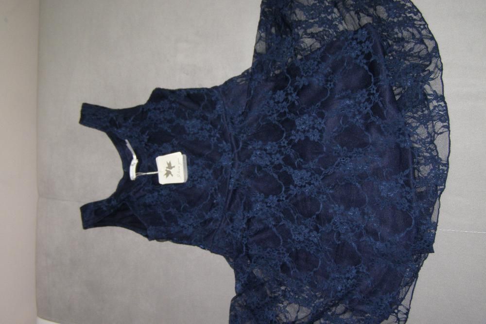 elegancka koronkowa sukienka