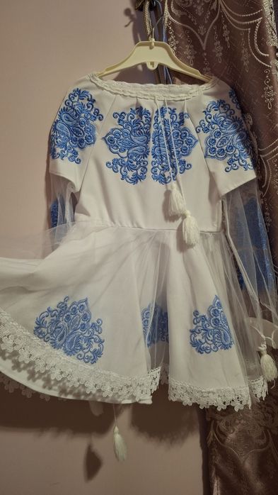 Вишите плаття, вишиванка