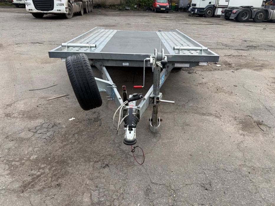 Оренда лавети / причепу для перевезення авто