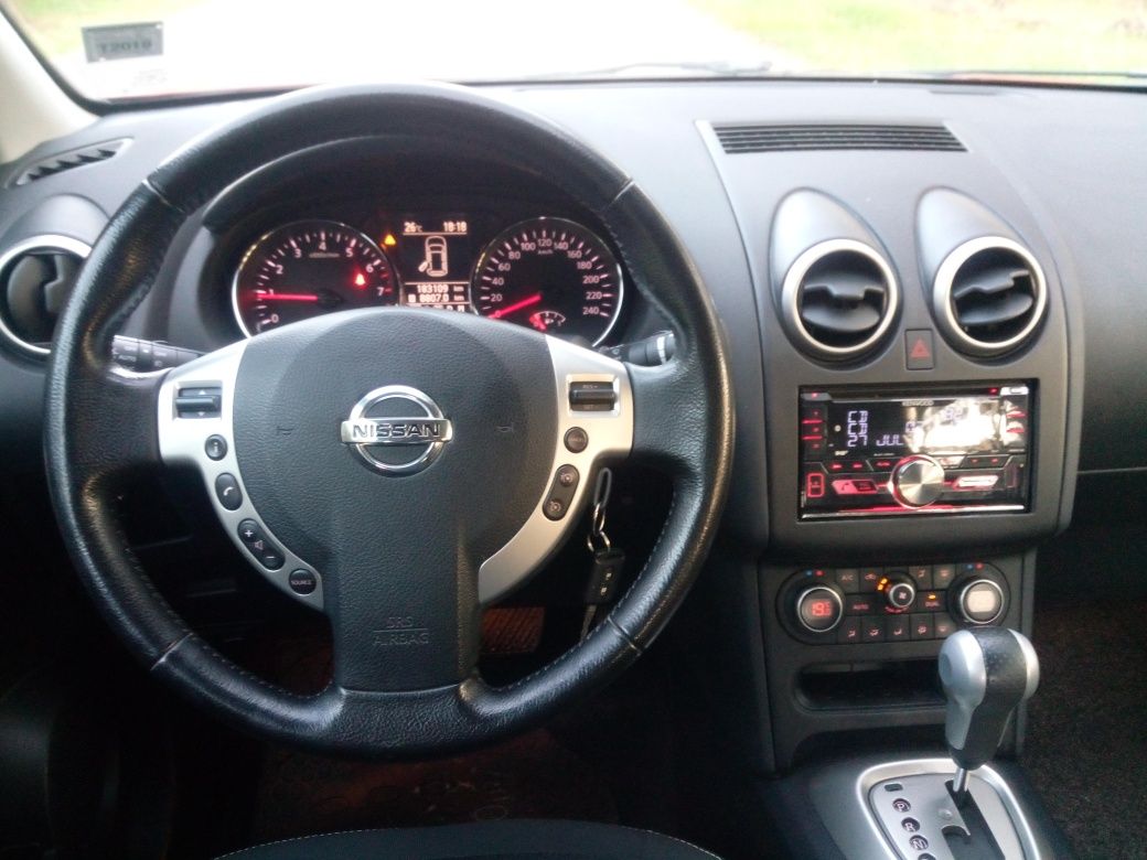 Nissan Qashqai 2012r 2.0b Automat