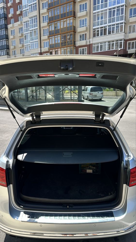Volkswagen Passat B7 2012р