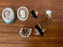 Alfinetes antigos a partir de 2€