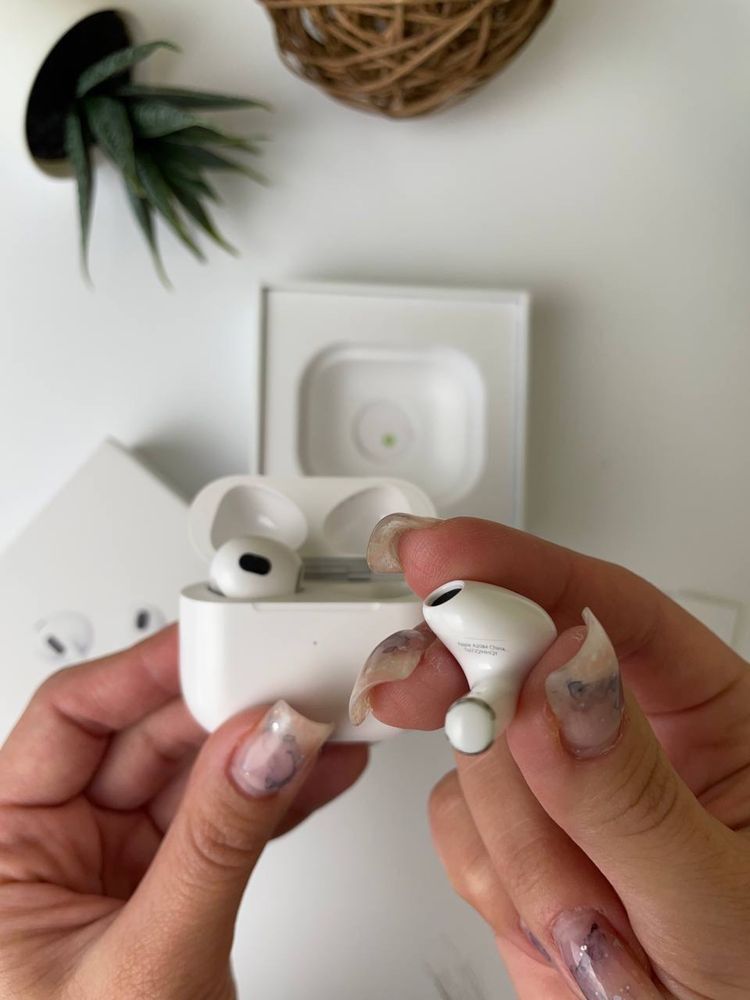 Airpods 3 бездротові навушники Apple Airpods 3/2/pro 2