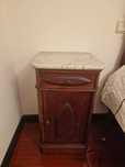 Mesa de cabeceira tampo marmore