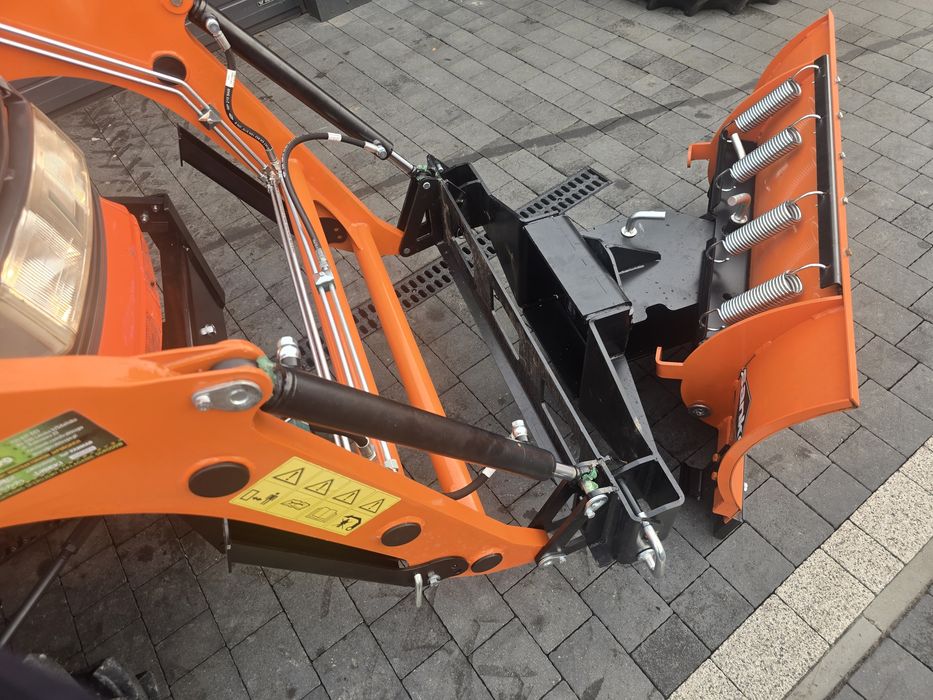 Mini traktor Kubota Gl241,ładowacz czołowy, pług do śniegu