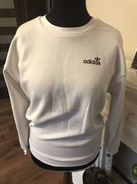 Biała bluza adidas