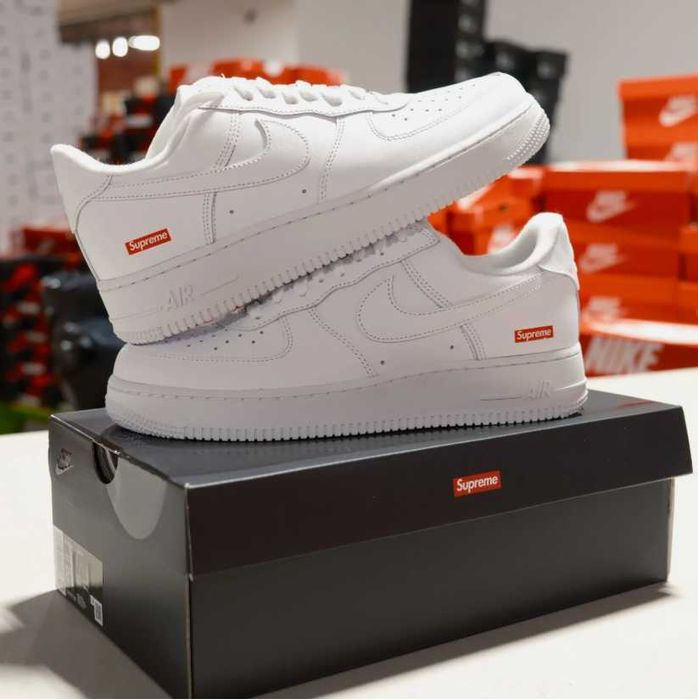 Nike_Air_Force_1_Low_Supreme_White R.39
