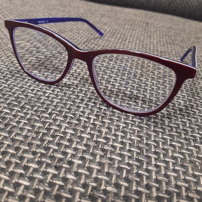 Продам женские очки- для зрения