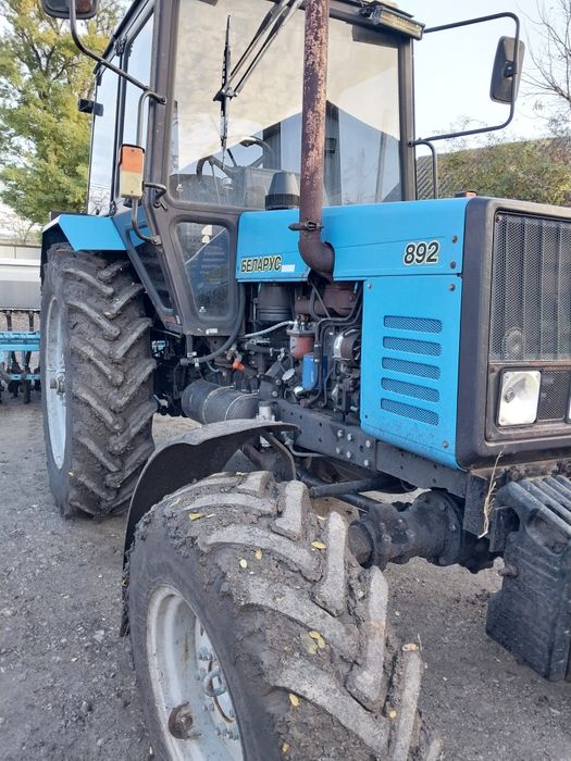 МТЗ-892 трактор   .