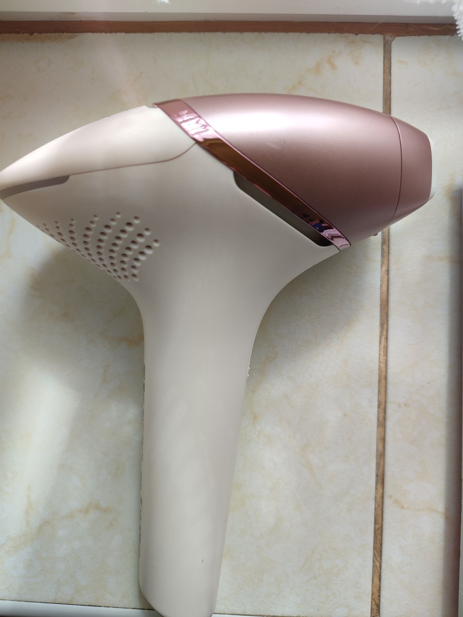 Depilator Philips Lumea 9900 IPL BRI977/00