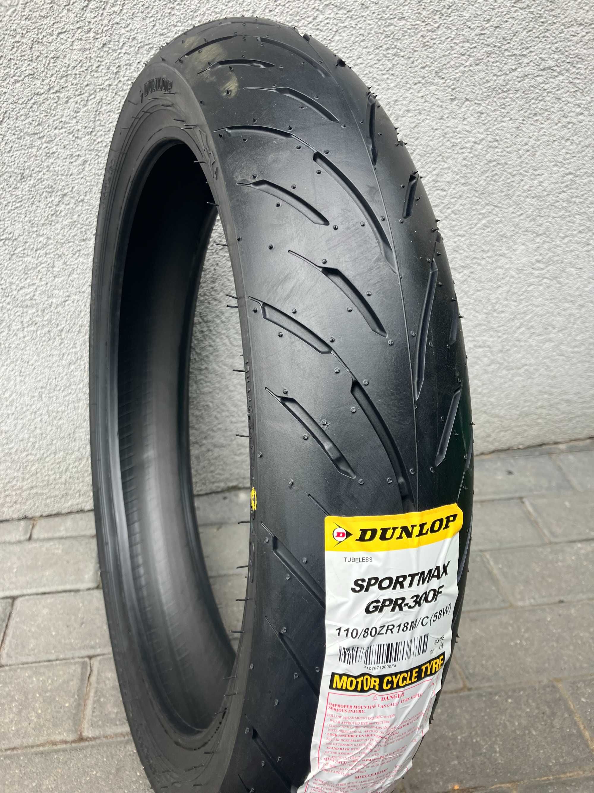 110/80ZR18 Dunlop SPORTMAX GPR300F (58W) TL 2017 Przód