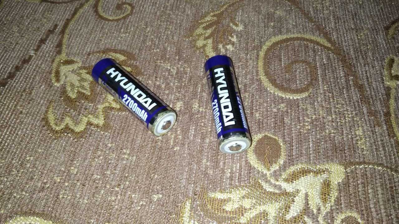 2 AA аккумулятора Hyundai по 2700 mAh
